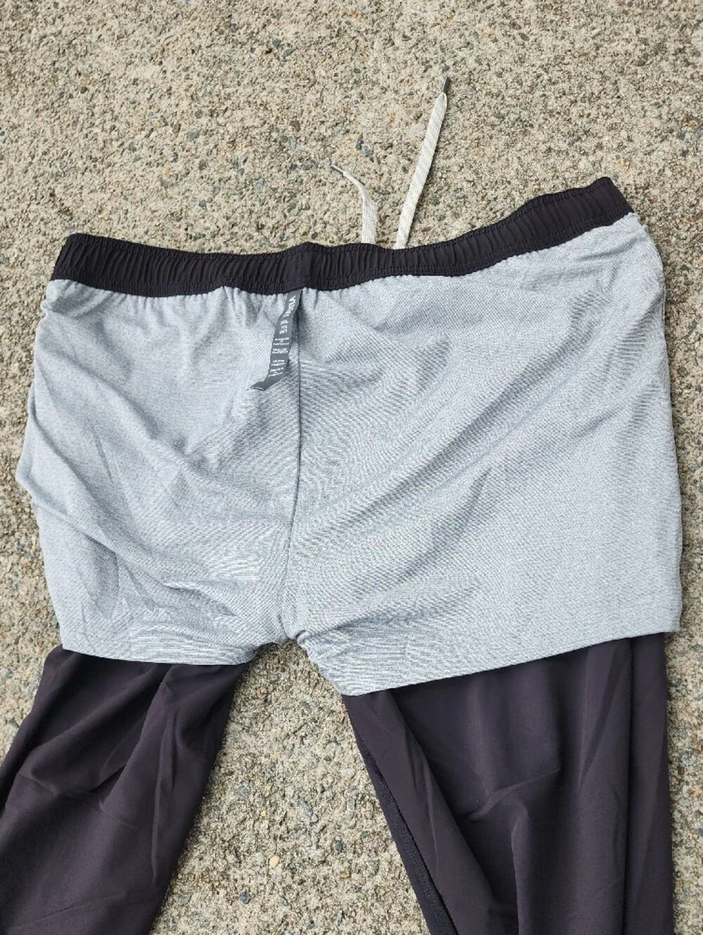 Vuori lightweight joggers